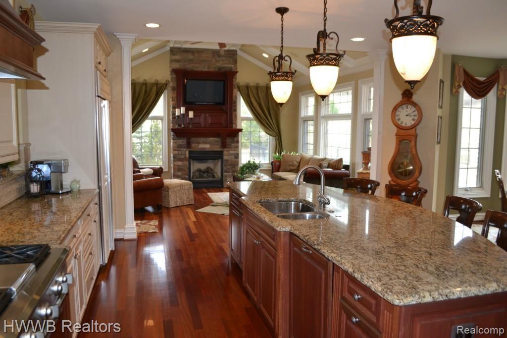 5555 North Livernois Road Rochester, MI 48306 - Photo 22 of 99 Kitchen to Family Room