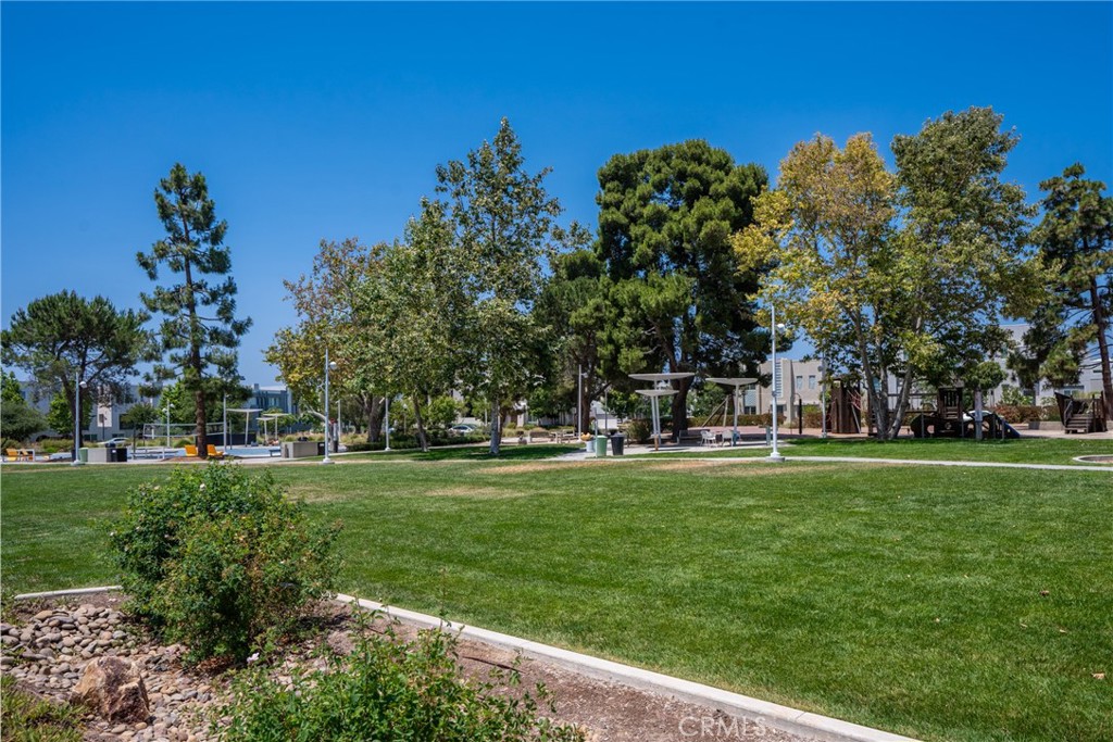 747 Beacon Irvine, CA 92618 - Photo 27 of 28 a garden view with a fountain