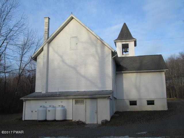 1172 Lake Henry Road Lake Ariel, PA 18436 - Photo 20 of 31 Right rear view