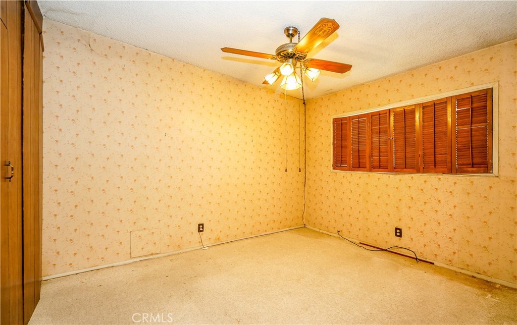 433 Yorbita Road La Puente, CA 91744 - Photo 15 of 40 a view of an empty room with a window