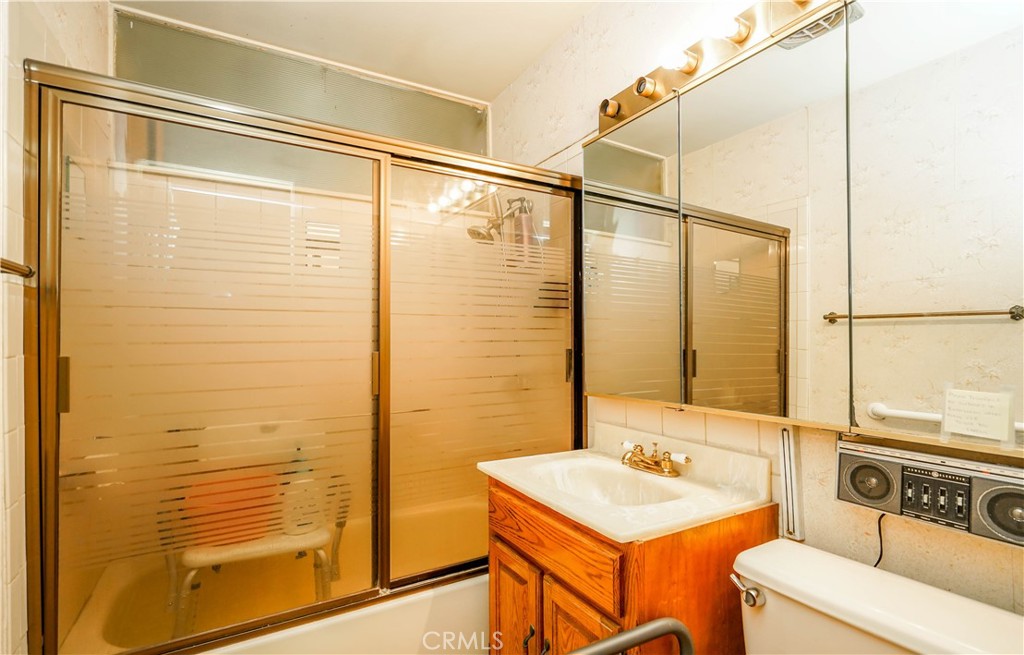 433 Yorbita Road La Puente, CA 91744 - Photo 33 of 40 a bathroom with a sink and a shower