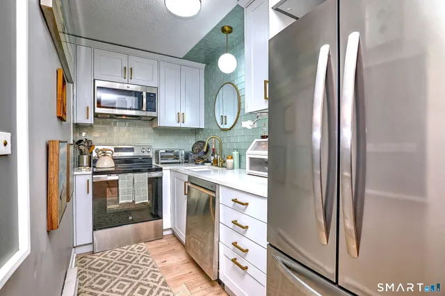 $230,000 | 155 Short Beach Road, Unit 304, Stratford, CT 06615