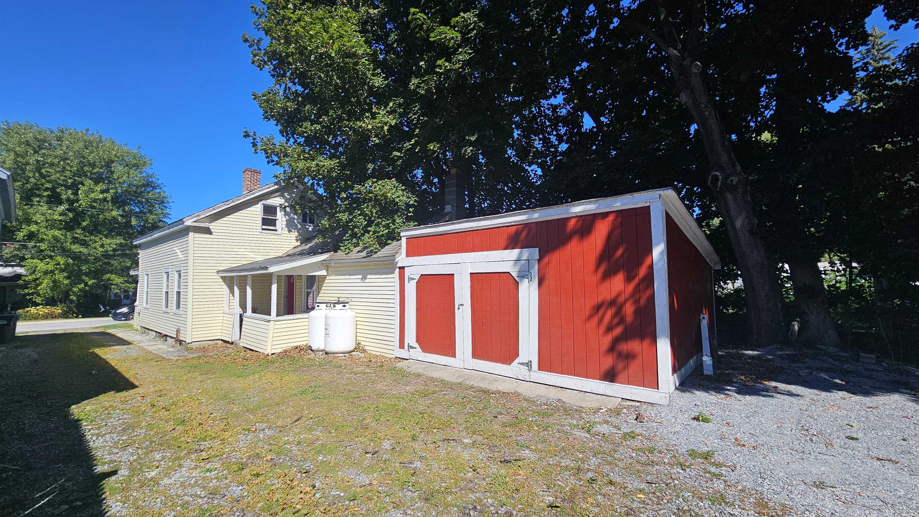 215 Maple Street Bennington, VT 05201 - Photo 3 of 26