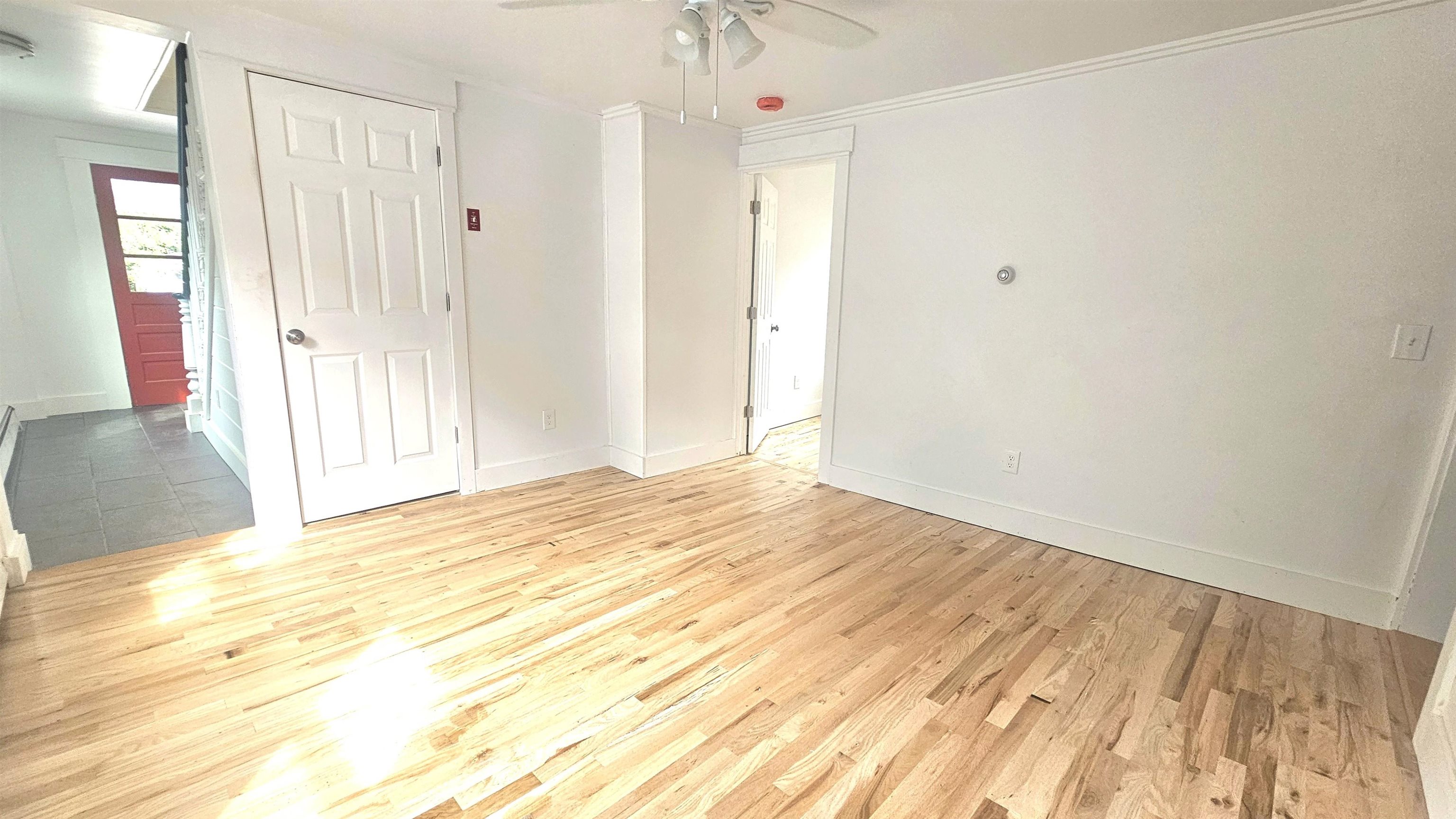 215 Maple Street Bennington, VT 05201 - Photo 9 of 26