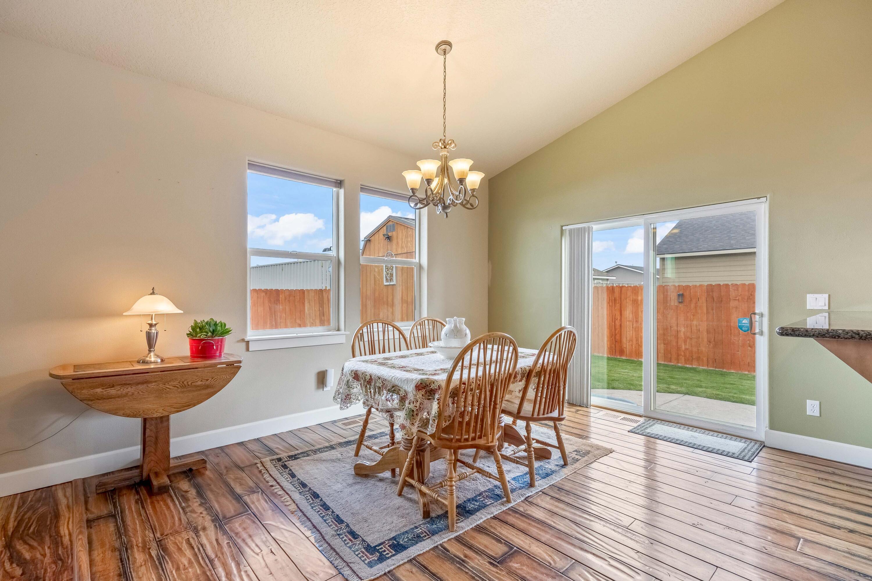570 Mountain Ridge Drive Culver, OR 97734 - Photo 14 of 46