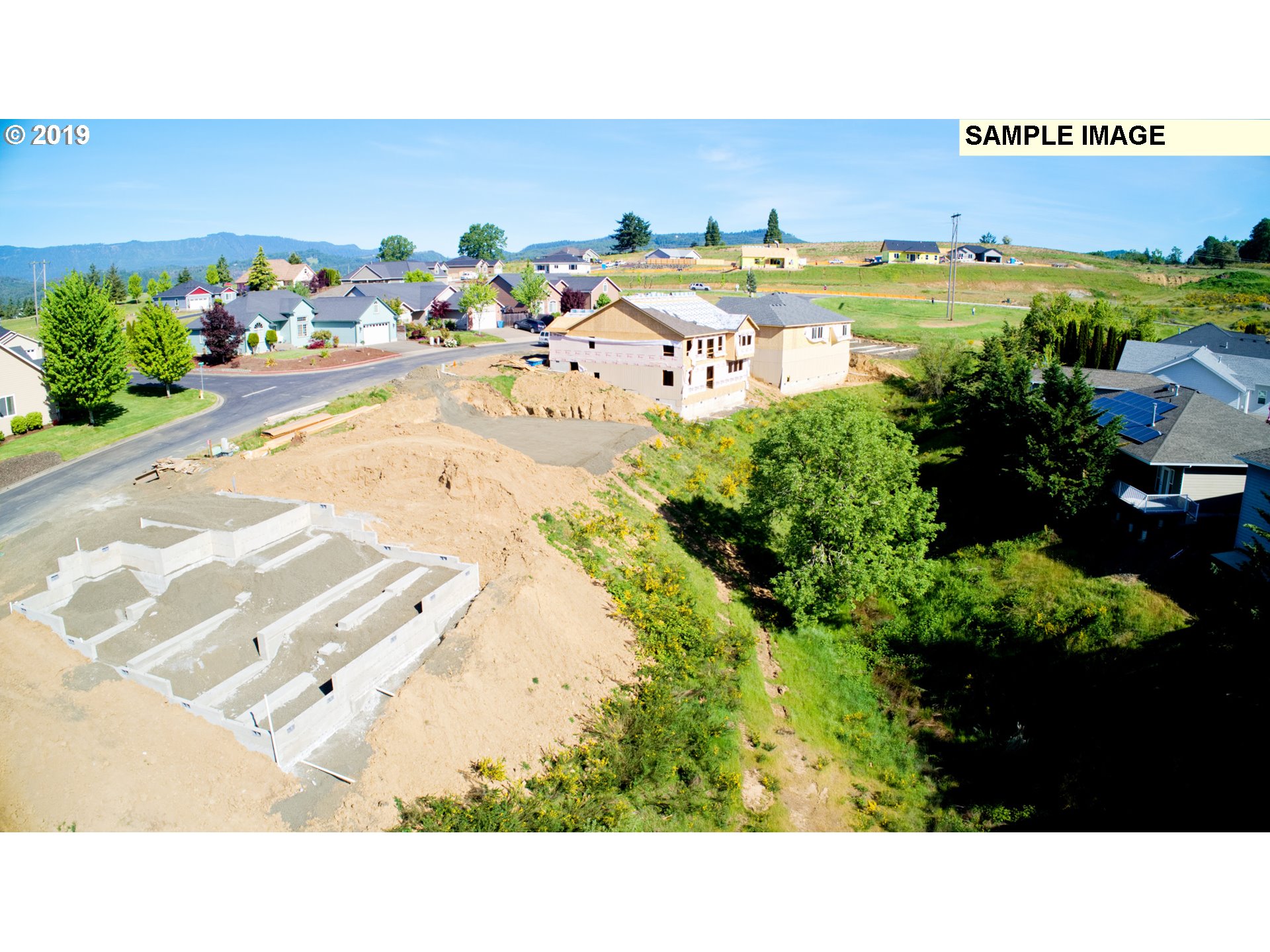 680 Divot Loop, Unit 108 Sutherlin, OR 97479 - Photo 17 of 31 Gallery Image 17