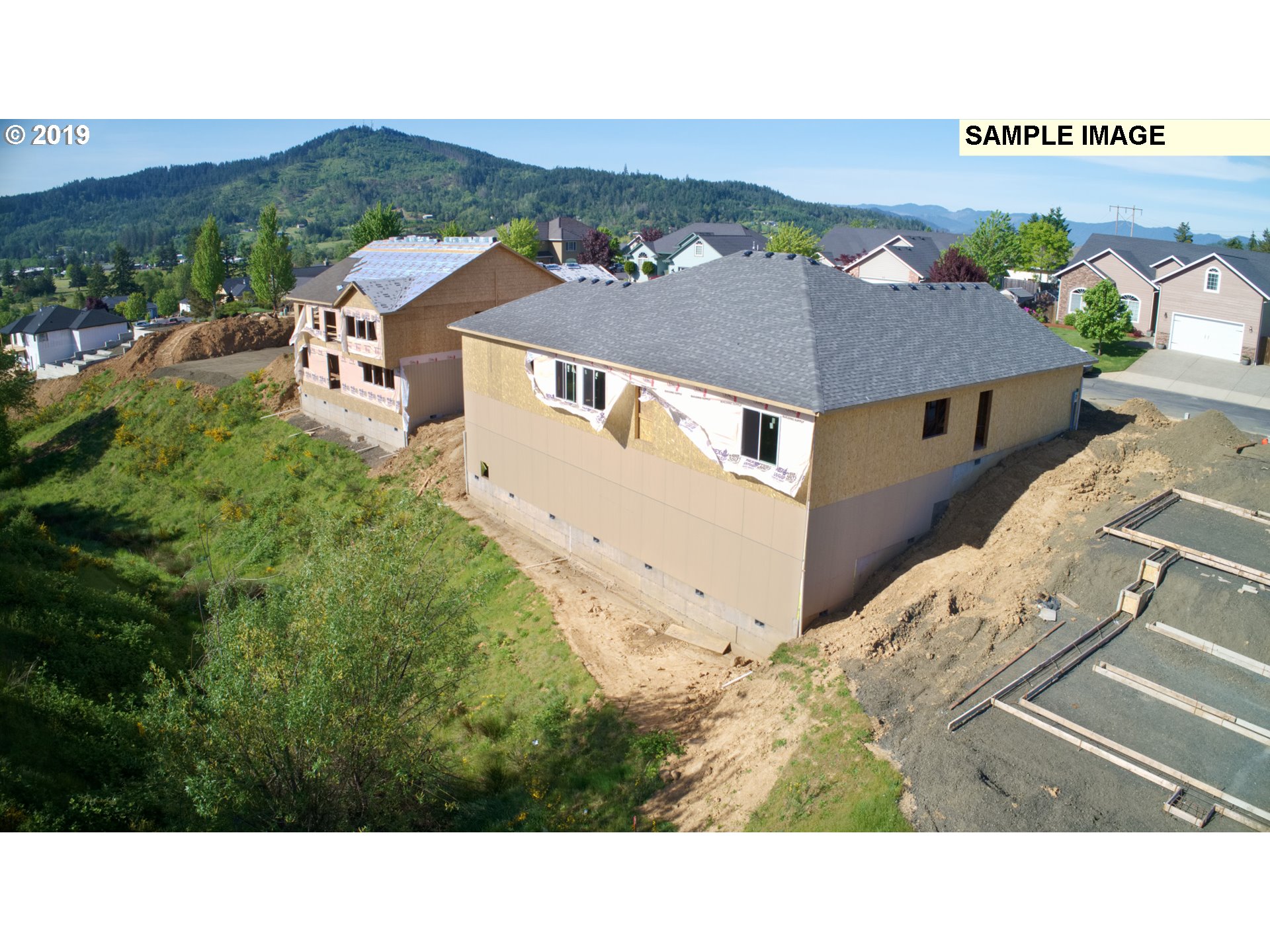 680 Divot Loop, Unit 108 Sutherlin, OR 97479 - Photo 8 of 31 Gallery Image 8