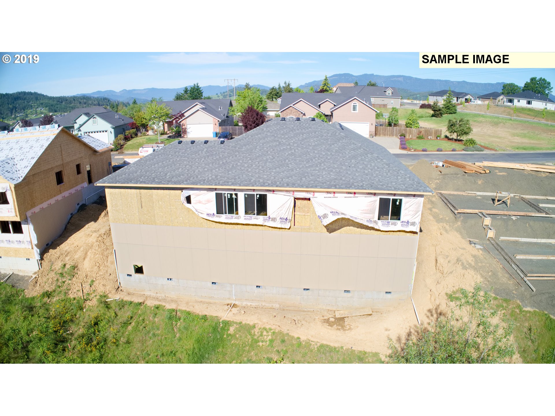 680 Divot Loop, Unit 108 Sutherlin, OR 97479 - Photo 9 of 31 Gallery Image 9