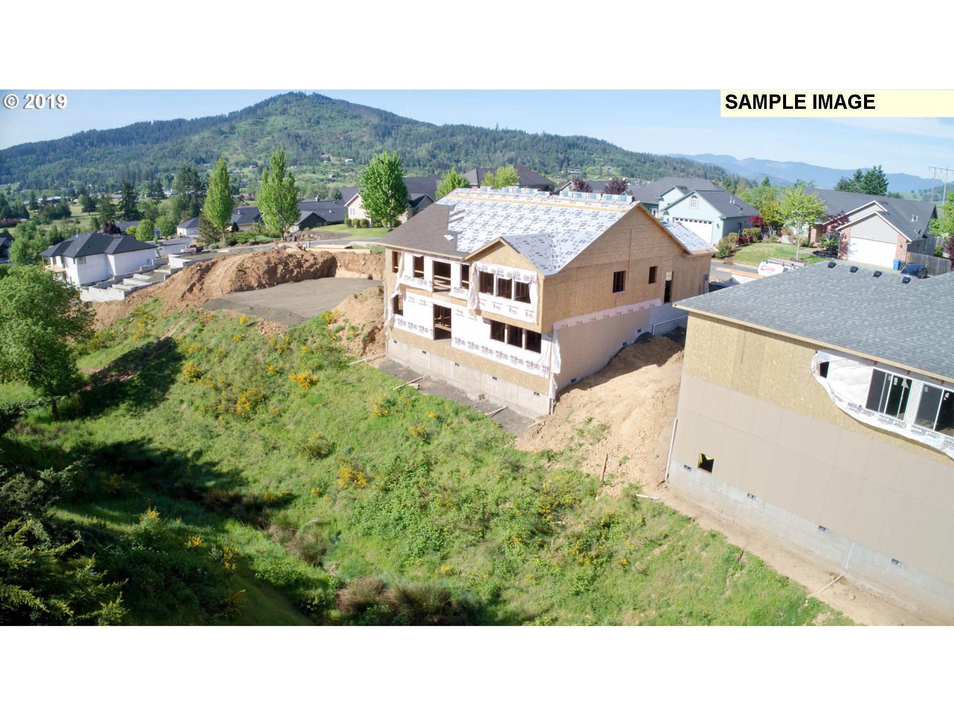 680 Divot Loop, Unit 108 Sutherlin, OR 97479 - Photo 10 of 31 Gallery Image 10