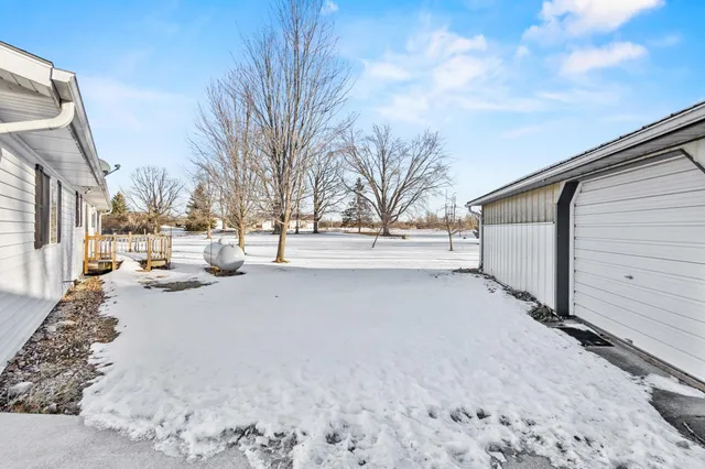 $349,900 | 3286 County Road East, Omro, WI 54963