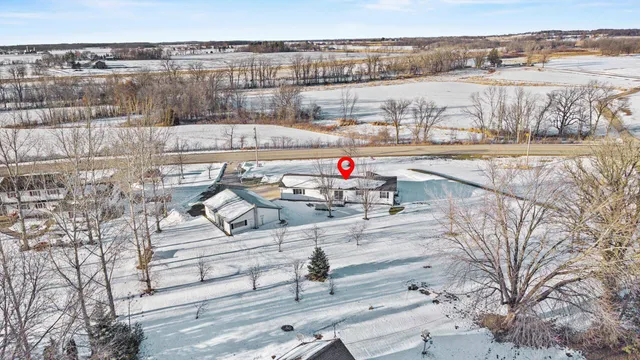 $349,900 | 3286 County Road East, Omro, WI 54963