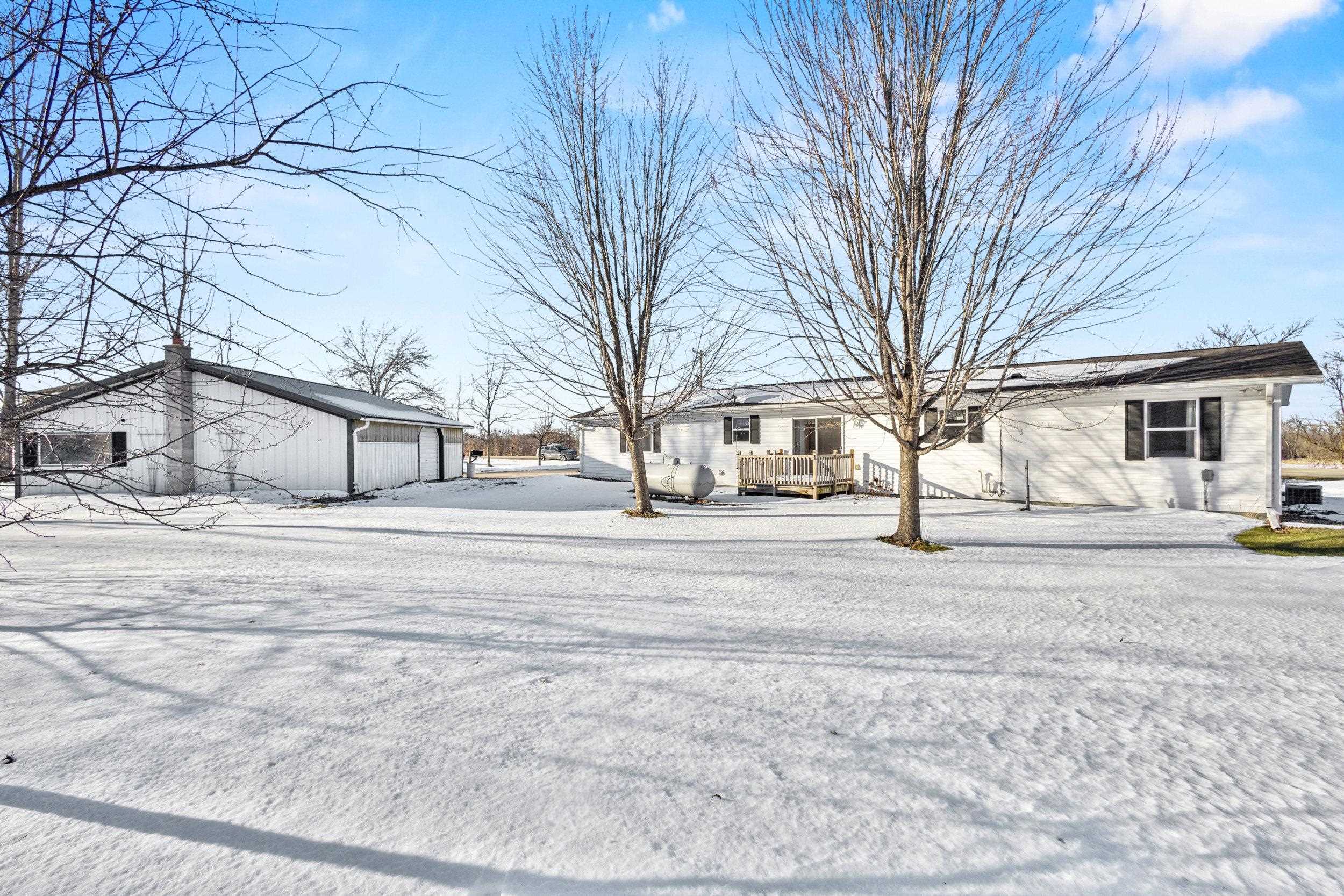 3286 County Road East Omro, WI 54963 - Photo 4 of 34