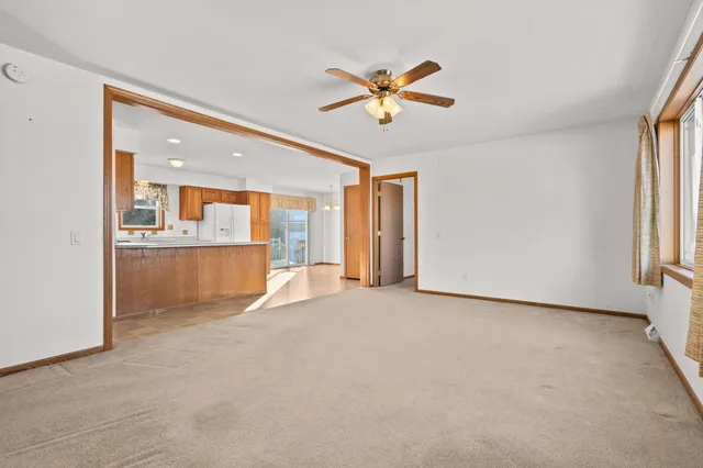 $349,900 | 3286 County Road East, Omro, WI 54963