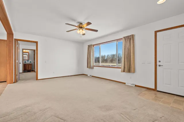 $349,900 | 3286 County Road East, Omro, WI 54963