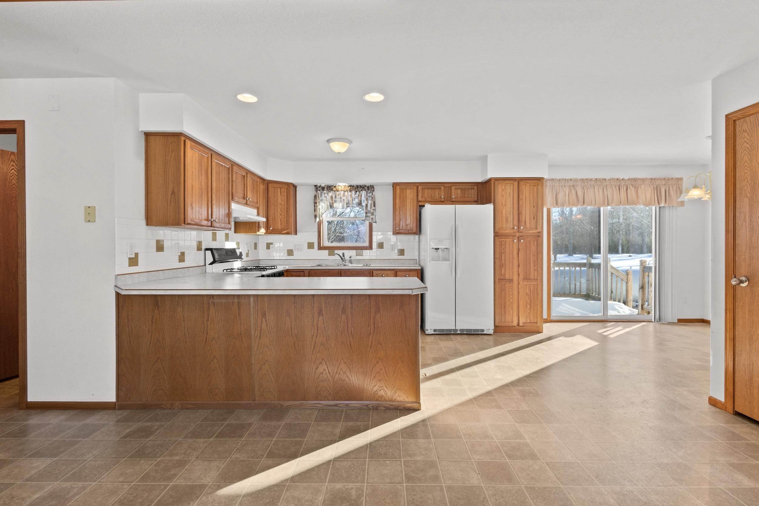 3286 County Road East Omro, WI 54963 - Photo 10 of 34