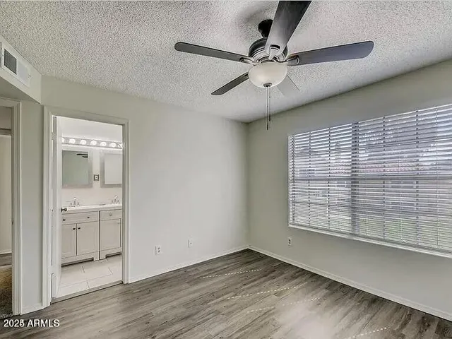 $1,795 | 4601 North 102nd Avenue, Unit 1056, Phoenix, AZ 85037