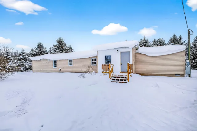 $175,000 | 55 East Wilke Road, Rothbury, MI 49452