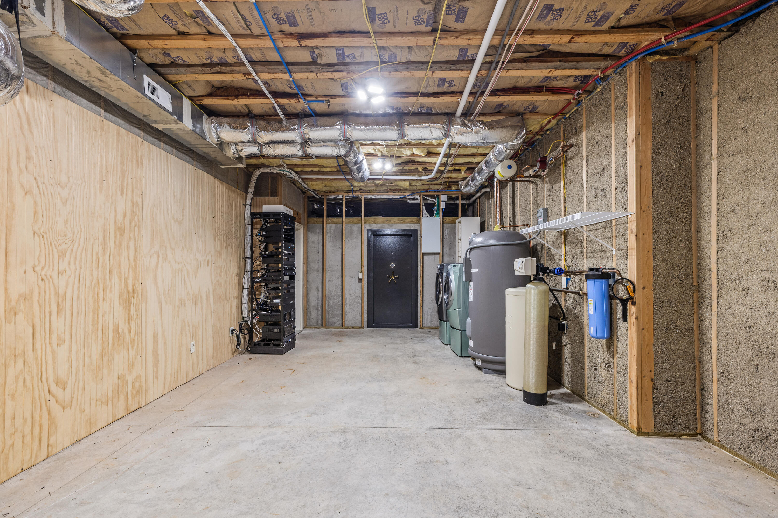 154 Grandview Point Ringgold, GA 30736 - Photo 51 of 63 Storage