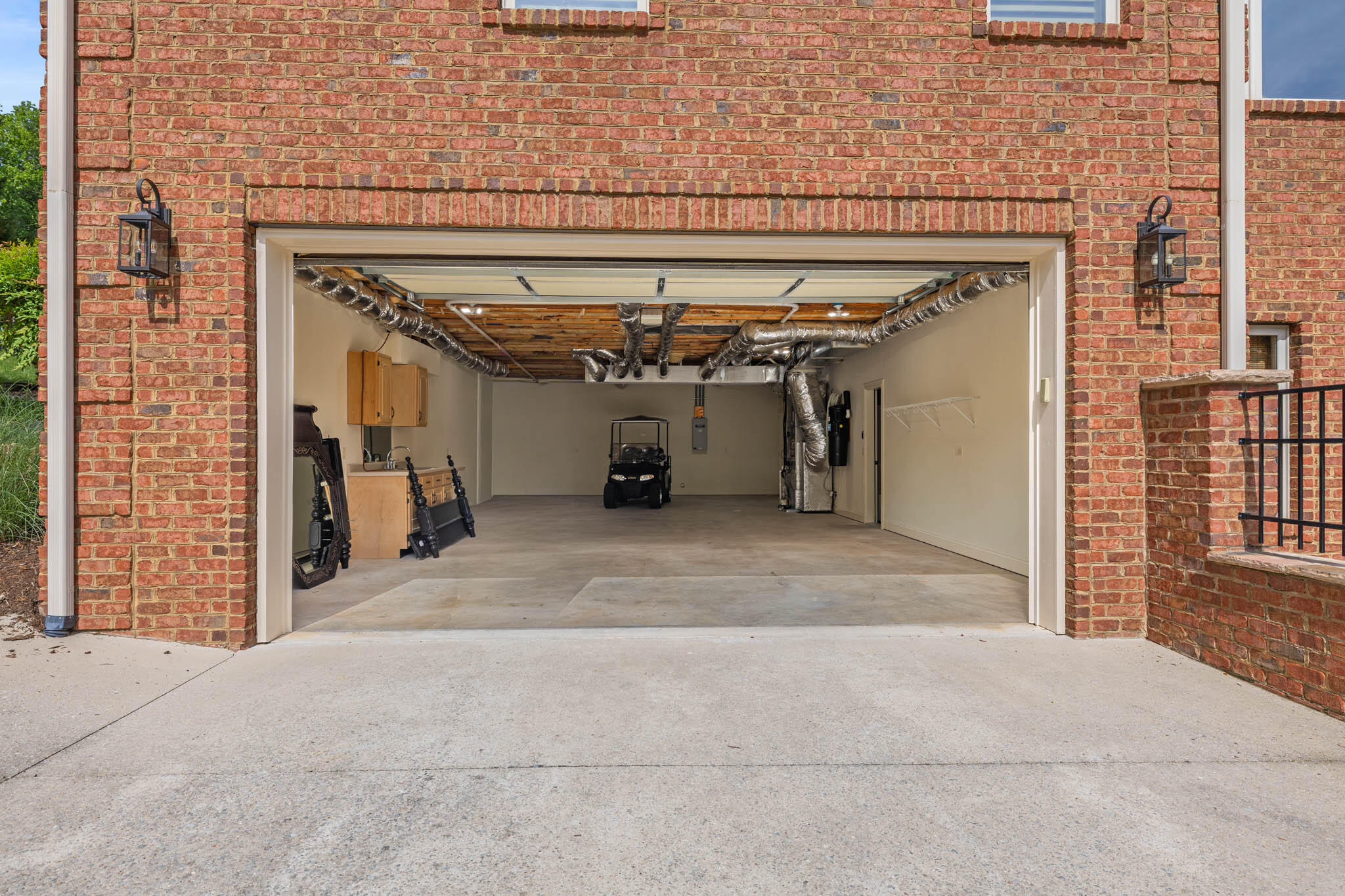 154 Grandview Point Ringgold, GA 30736 - Photo 57 of 63 Basement Garage