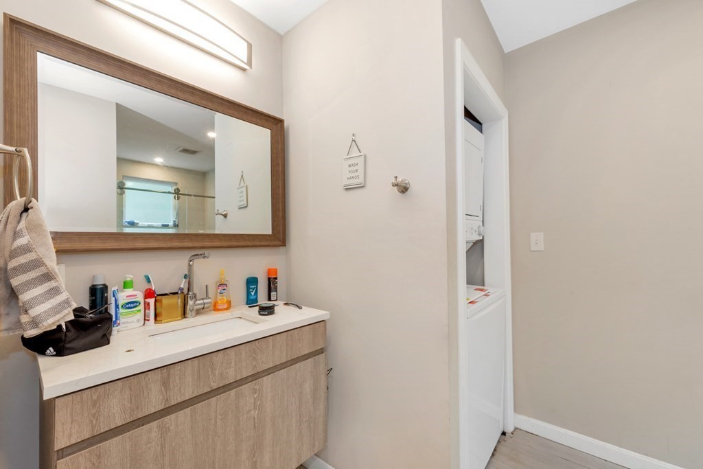 228 Calumet Street Boston, MA 02120 - Photo 16 of 42