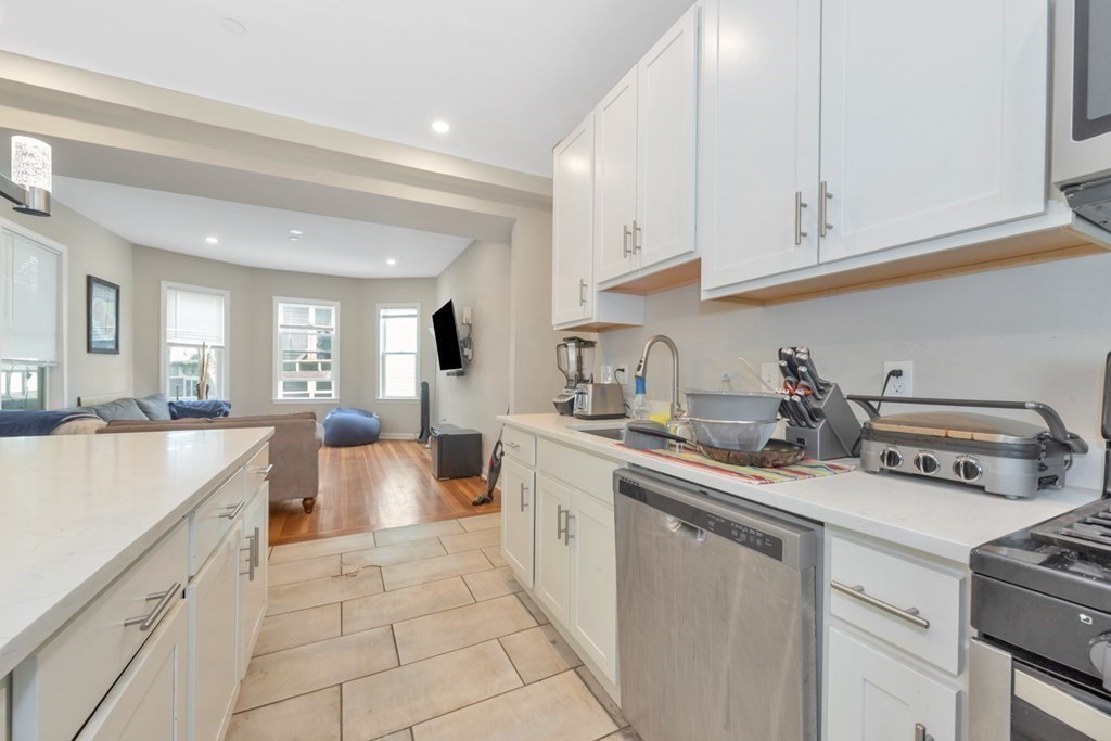 228 Calumet Street Boston, MA 02120 - Photo 24 of 42