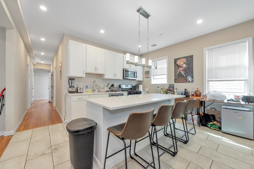 228 Calumet Street Boston, MA 02120 - Photo 3 of 42