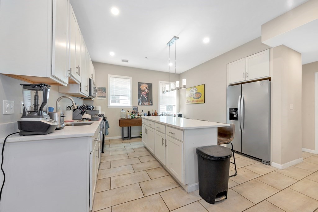 228 Calumet Street Boston, MA 02120 - Photo 4 of 42