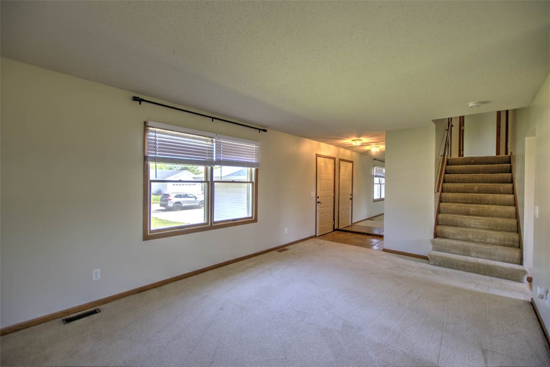 1555 Highland Place Decatur, IL 62526 - Photo 18 of 23 Gallery Image 18