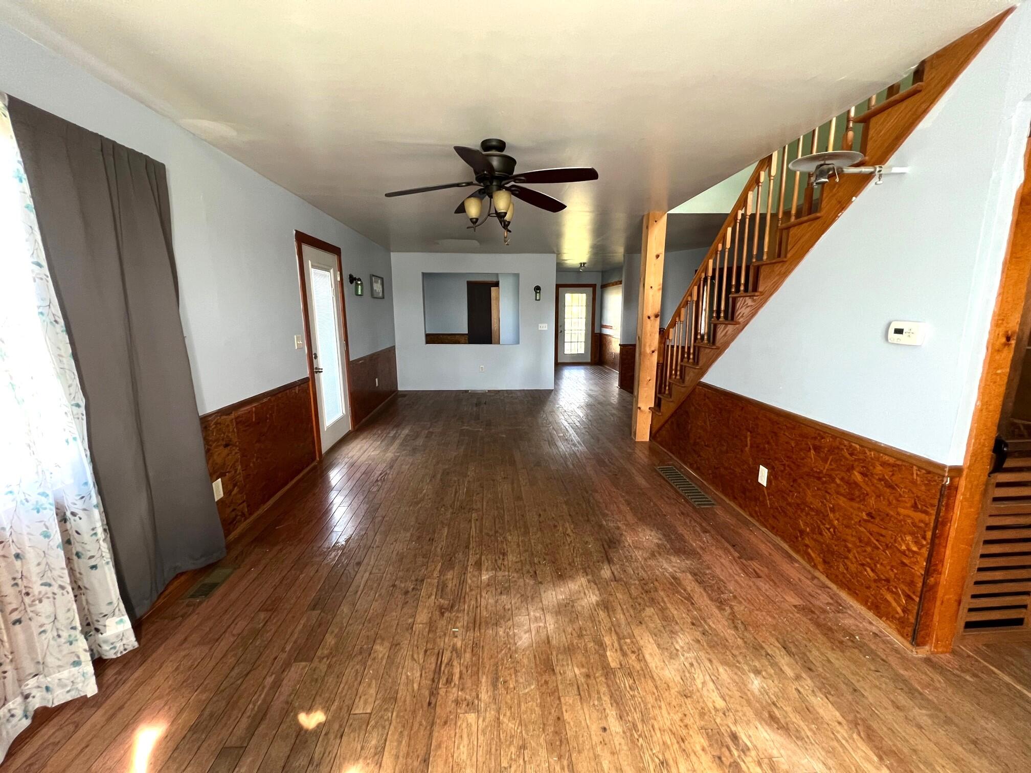 26694 Spring Creek Road Mendon, MI 49072 - Photo 7 of 30 LIving Room