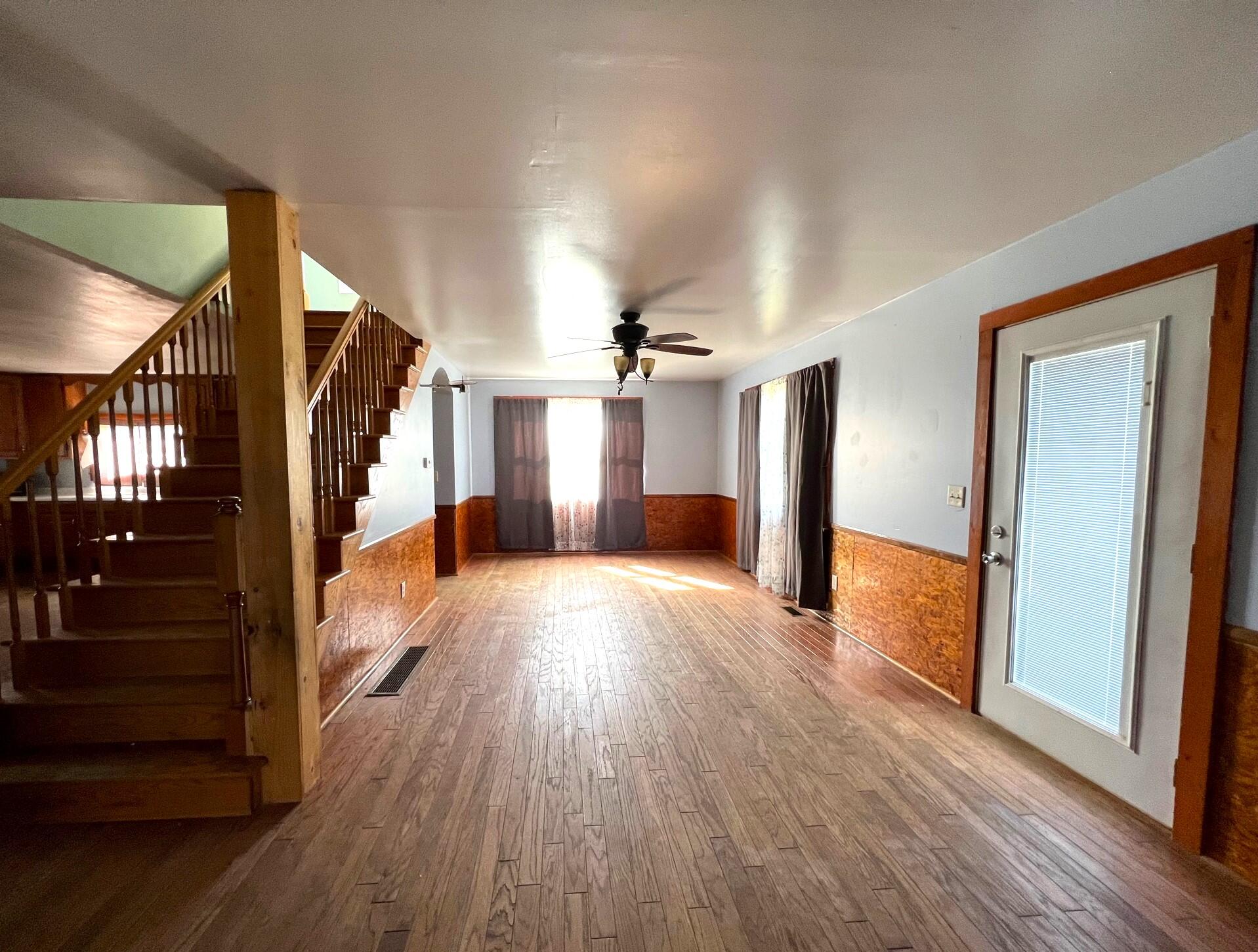 26694 Spring Creek Road Mendon, MI 49072 - Photo 8 of 30 Living Room