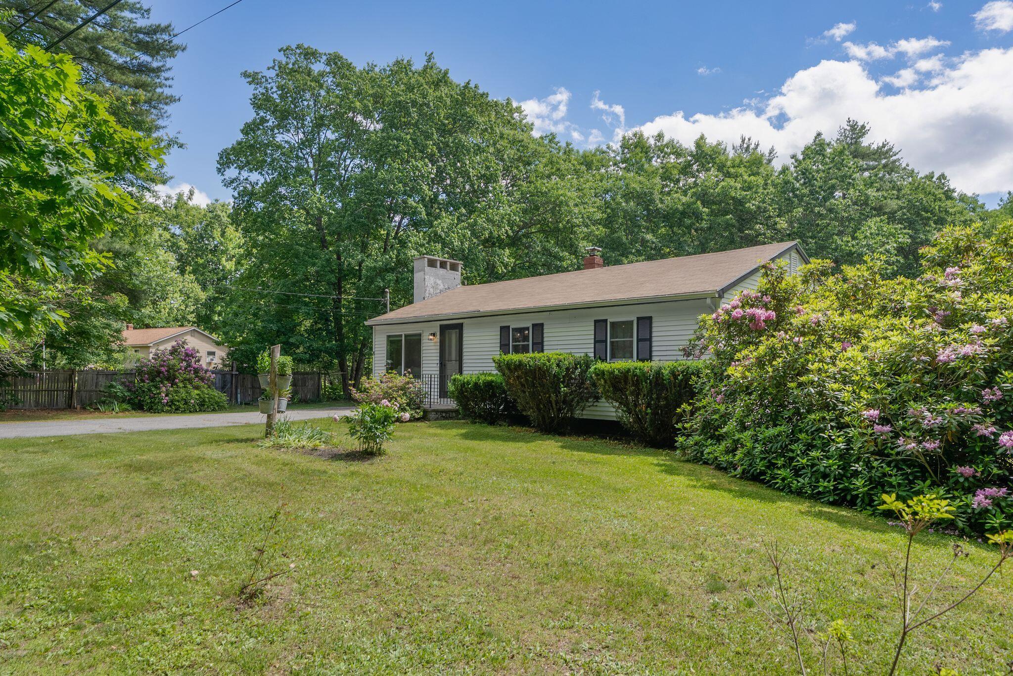 8 Larrabee Farm Road Scarborough, ME 04074 - Photo 2 of 37 Front right of house