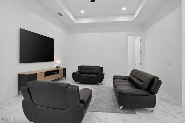 $465,000 | 2513 69th Street West, Lehigh Acres, FL 33971