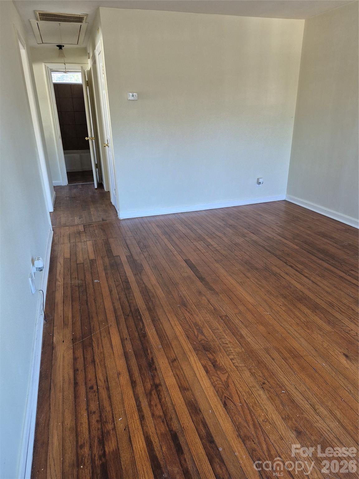 5117 Valley Stream Road Charlotte, NC 28209 - Photo 4 of 10