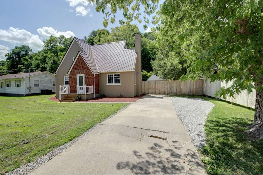 6887 Merritts Crk Road Huntington, WV 25702 - Photo 3 of 32 Gallery Image 3