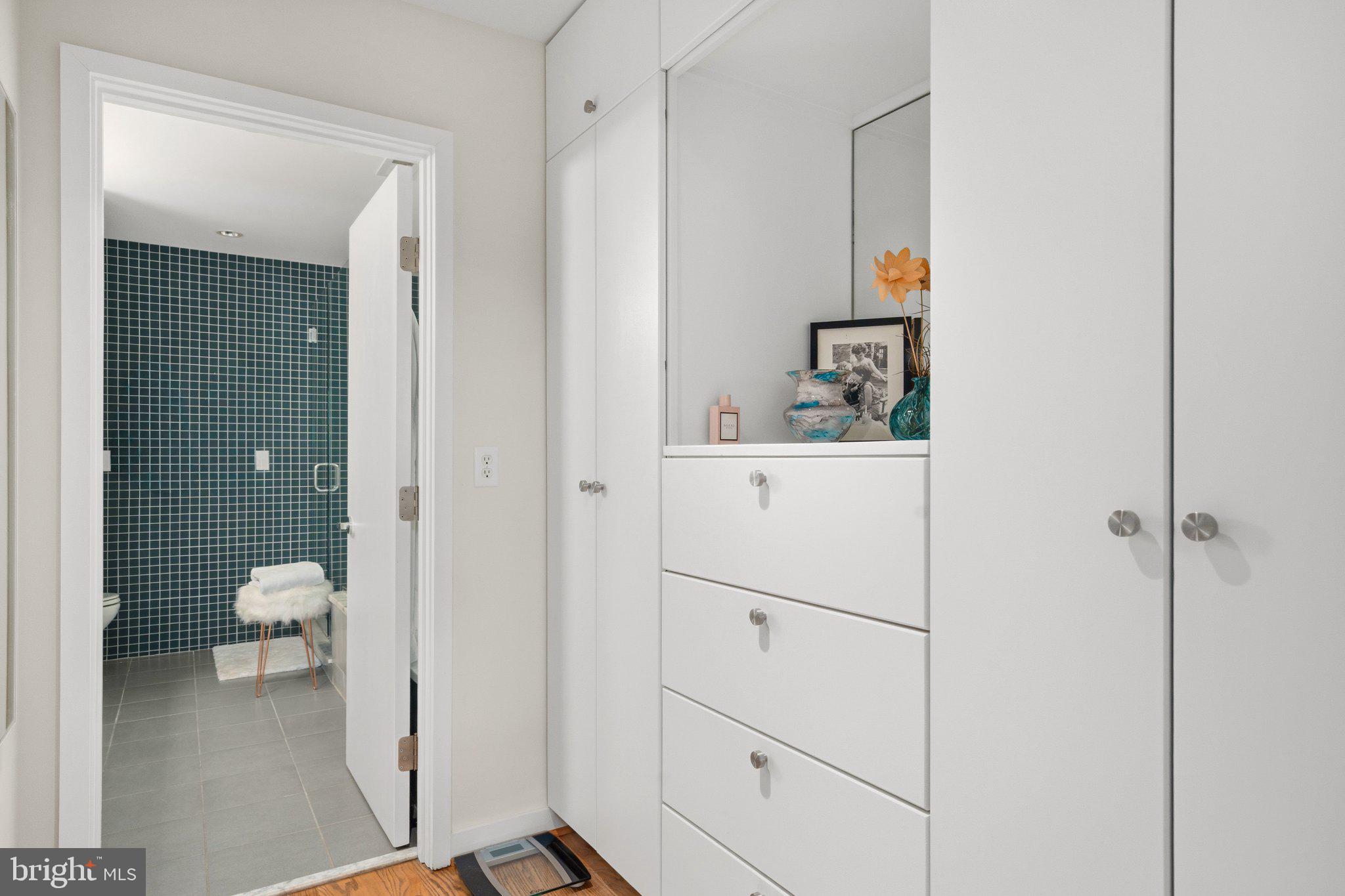 316 Gordon Road Kinsale, VA 22488 - Photo 32 of 45 Sleek entryway with modern charm.