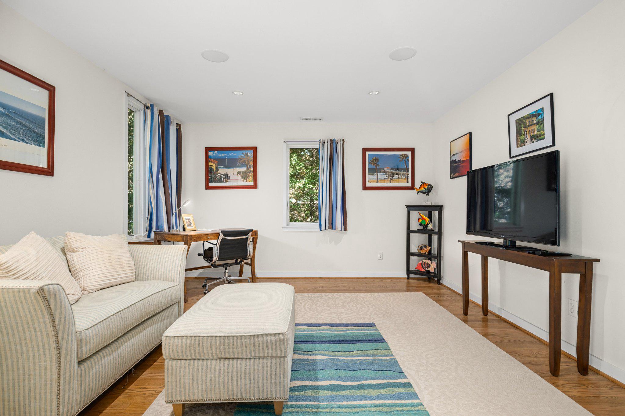 316 Gordon Road Kinsale, VA 22488 - Photo 36 of 45 Bright and inviting living space.