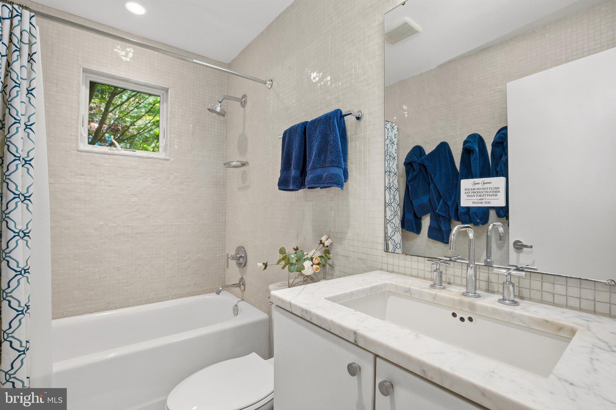 316 Gordon Road Kinsale, VA 22488 - Photo 38 of 45 Serene bathroom with modern finishes.