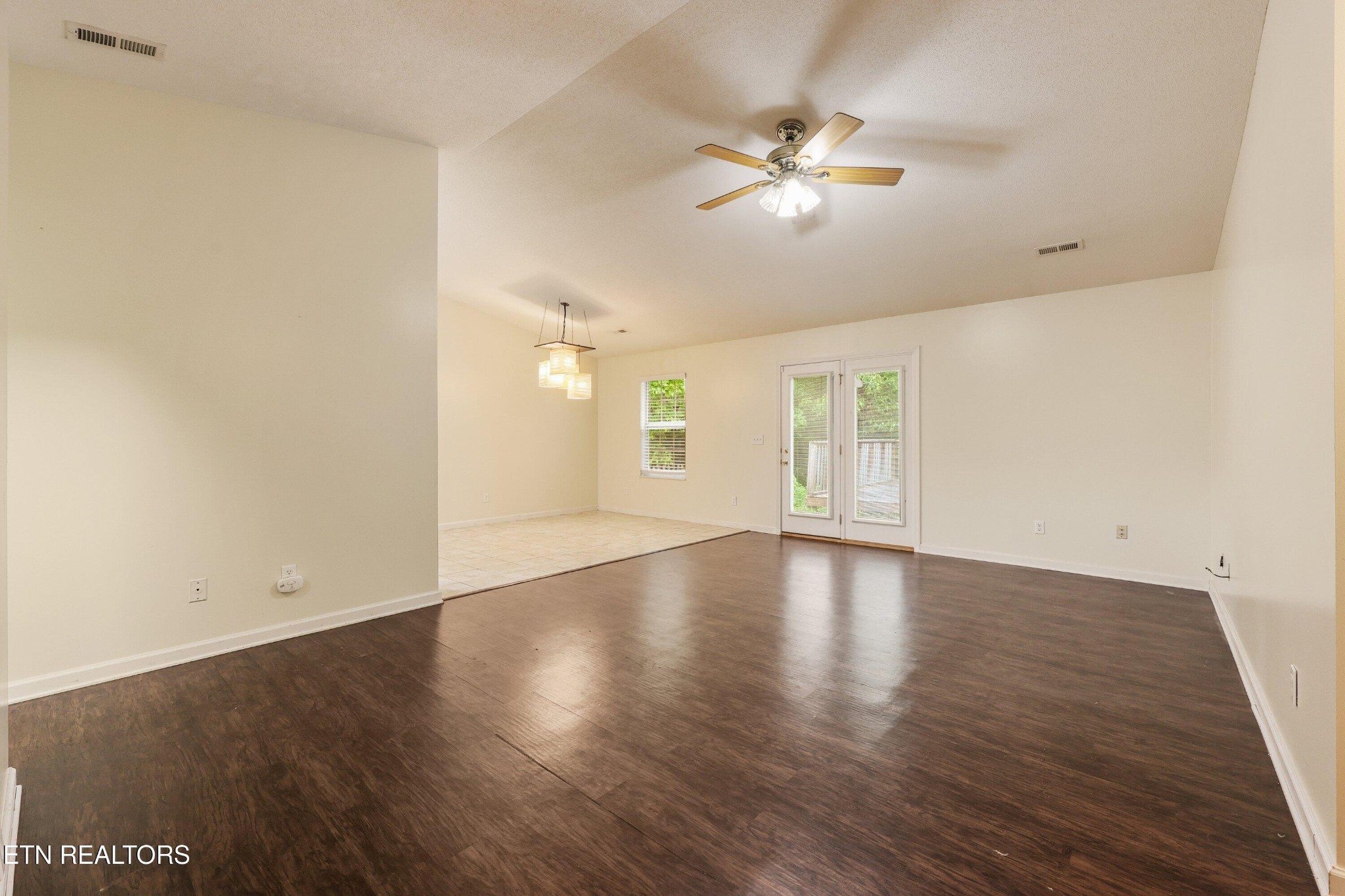 6626 Hugh Willis Road Powell, TN 37849 - Photo 5 of 26
