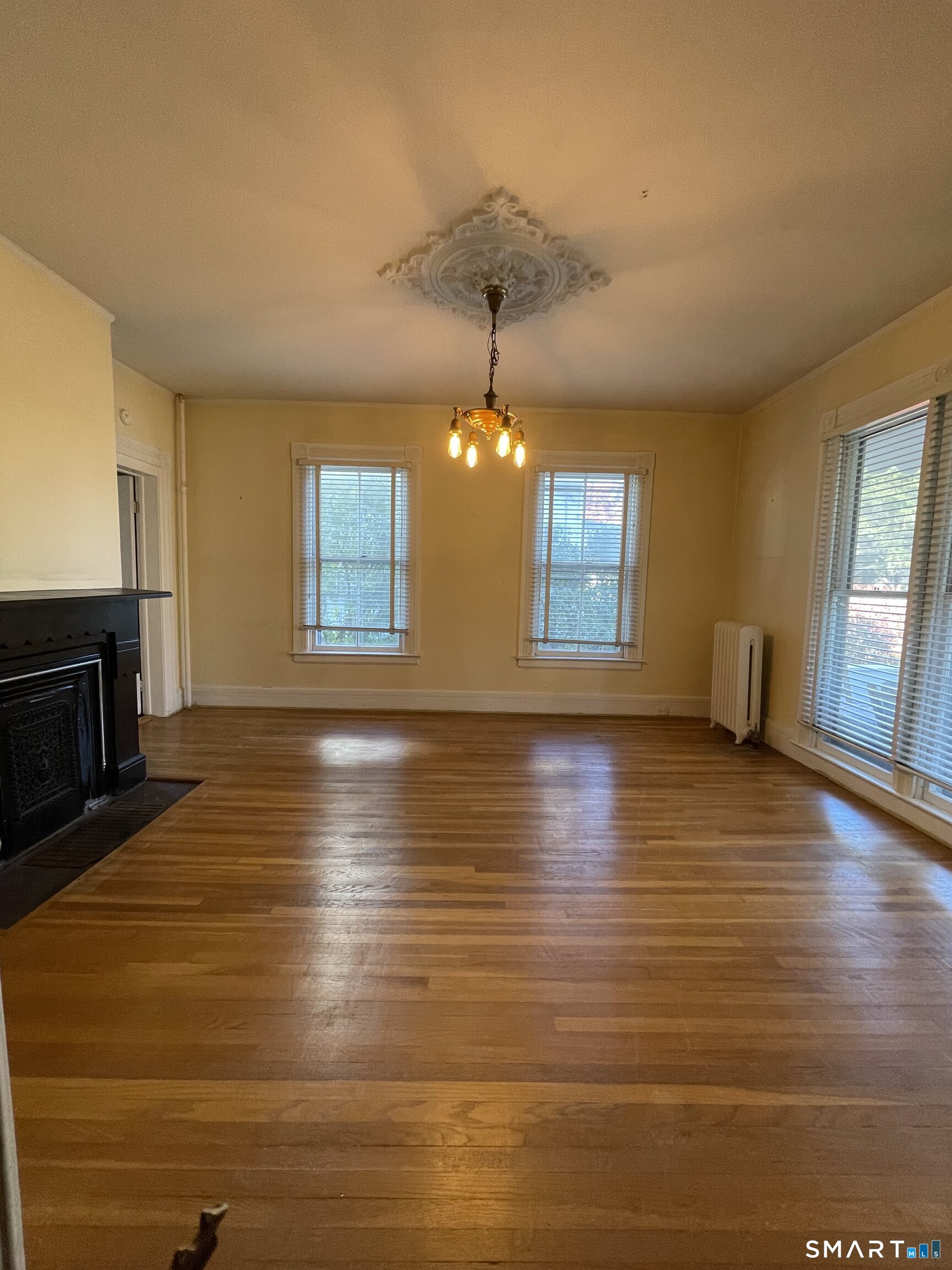 52 Oneco Street Norwich, CT 06360 - Photo 11 of 14