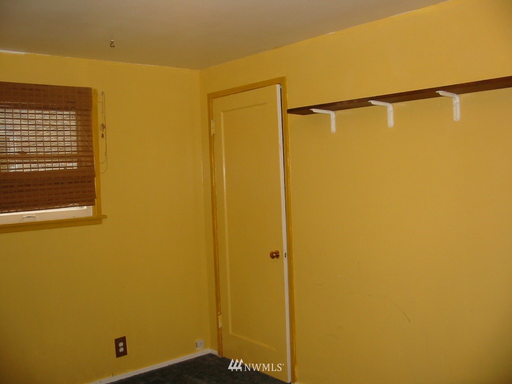 1007 Dibb Street Bremerton, WA 98310 - Photo 7 of 10 Gallery Image 7