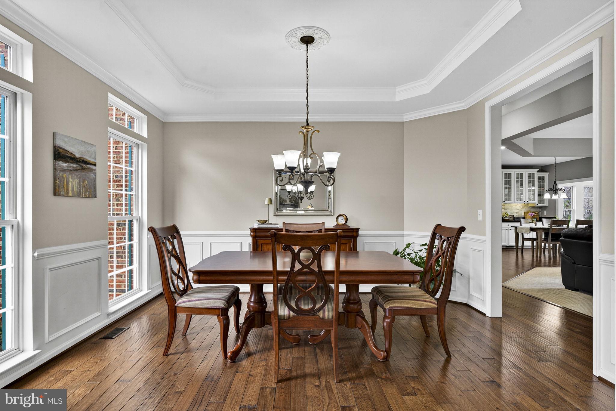 6913 Bitterroot Court Gainesville, VA 20155 - Photo 13 of 56 Dining room; so bright and cheery