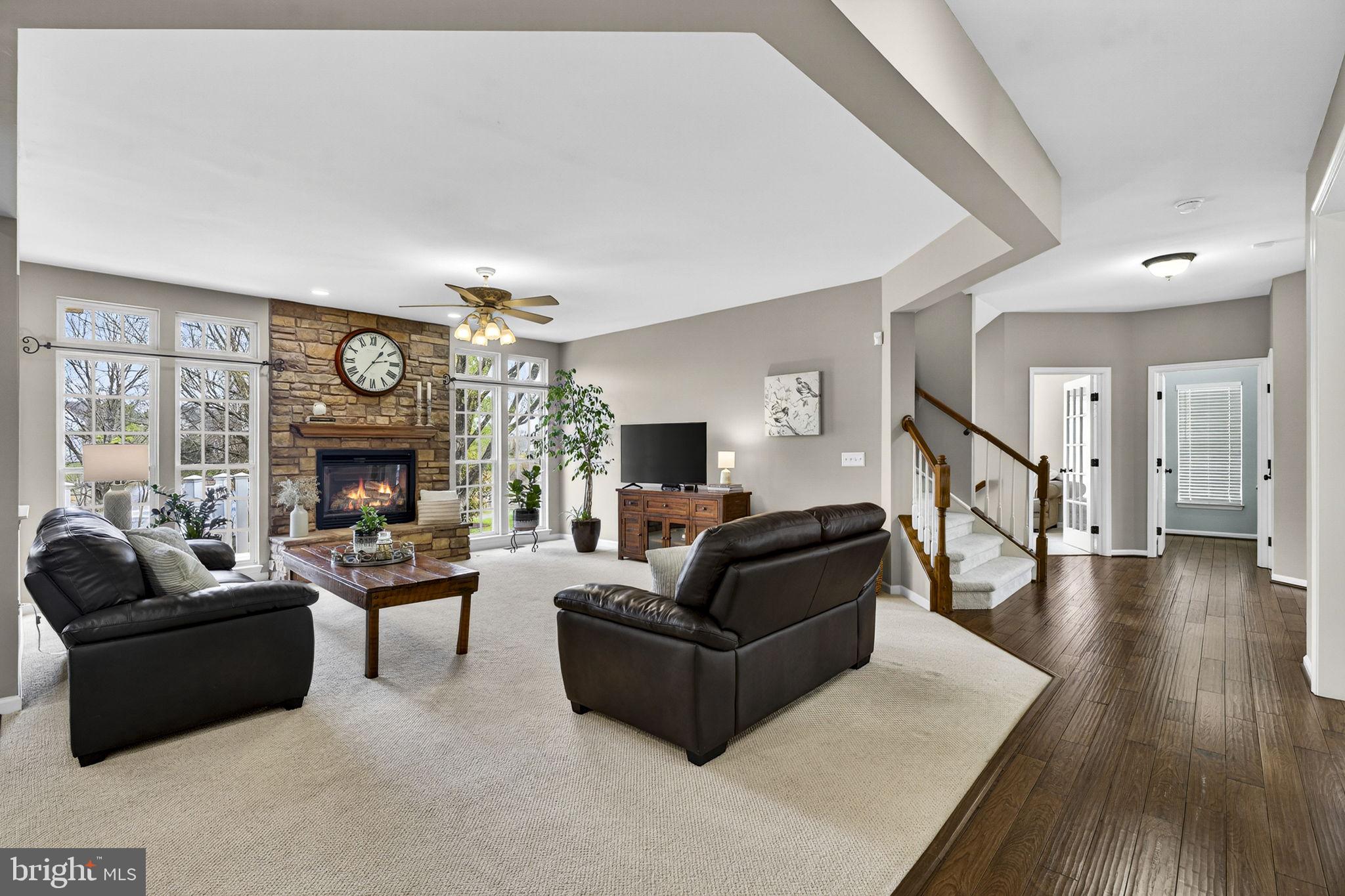 6913 Bitterroot Court Gainesville, VA 20155 - Photo 19 of 56 Family room w/ 4 ft extension