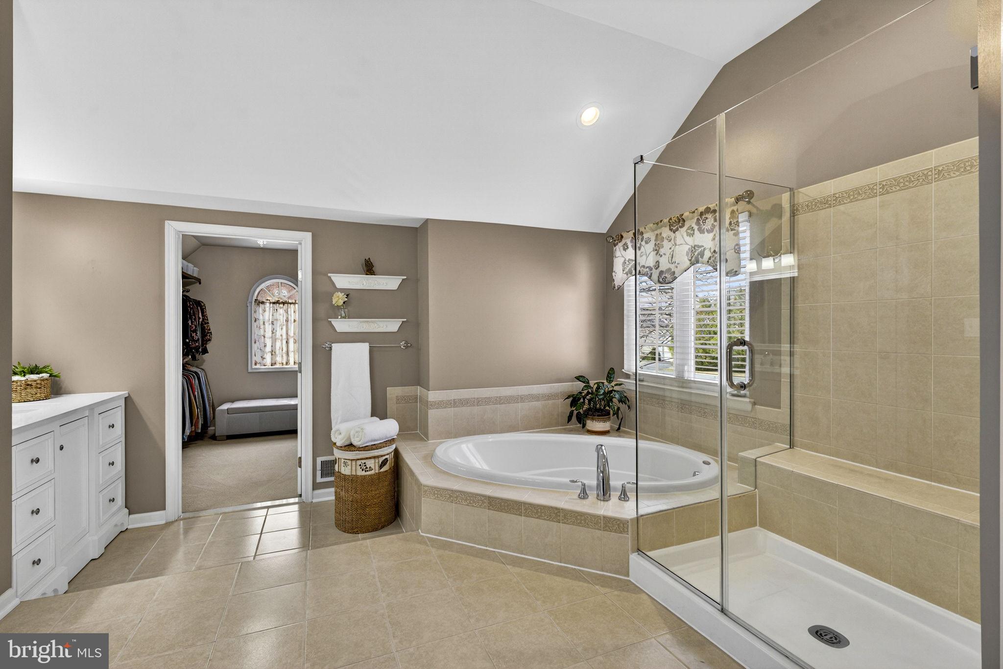 6913 Bitterroot Court Gainesville, VA 20155 - Photo 31 of 56 View to Closet #1