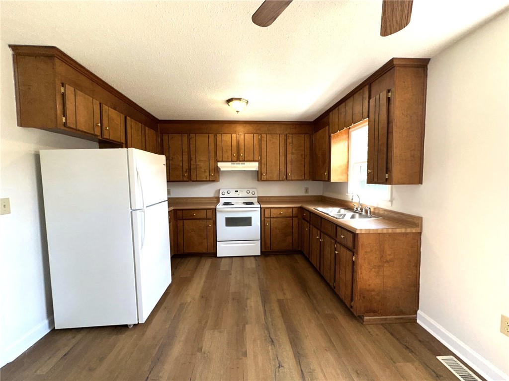 310 Kingsboro Road Anderson, SC 29626 - Photo 6 of 19 Gallery Image 6