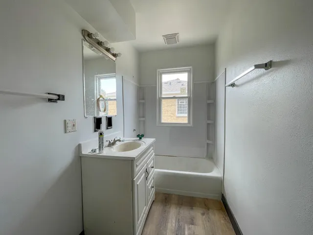 $1,150 | 6910 West Center Street, Unit 3, Milwaukee, WI 53210