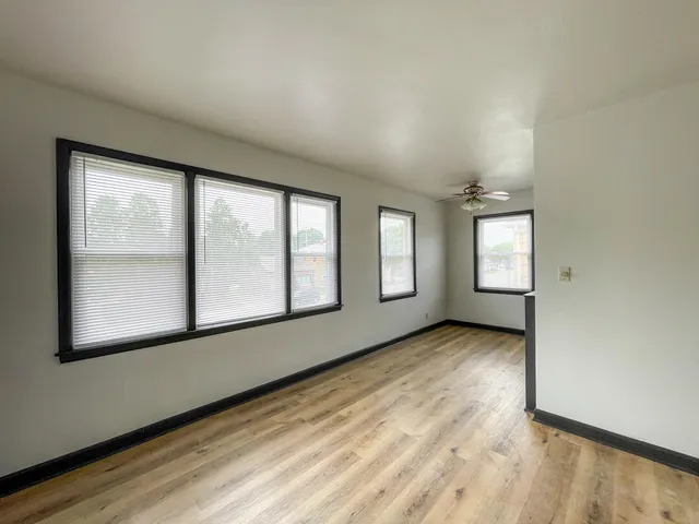 $1,150 | 6910 West Center Street, Unit 3, Milwaukee, WI 53210