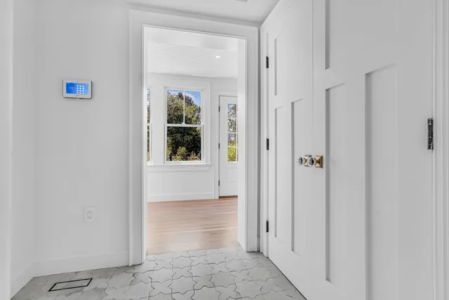 $2,135,000 | 10 Hatch Farm Lane, Concord, MA 01742