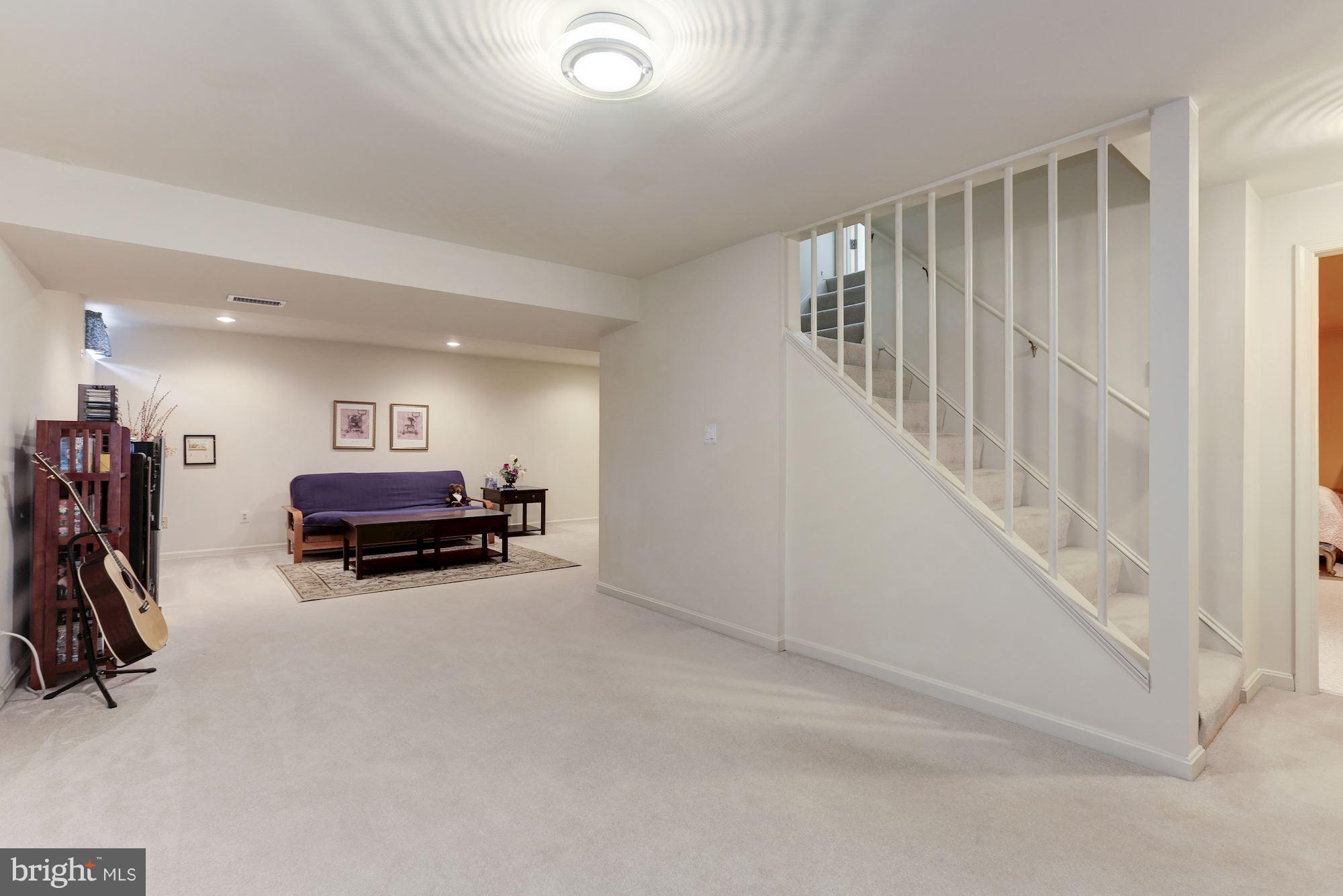 6402 Springhouse Circle Clifton, VA 20124 - Photo 27 of 30 a view of livingroom with furniture