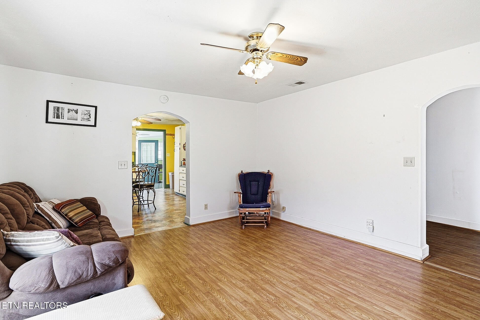 328 Mt Paran Road Jacksboro, TN 37757 - Photo 11 of 55 328 Mt Paran-112