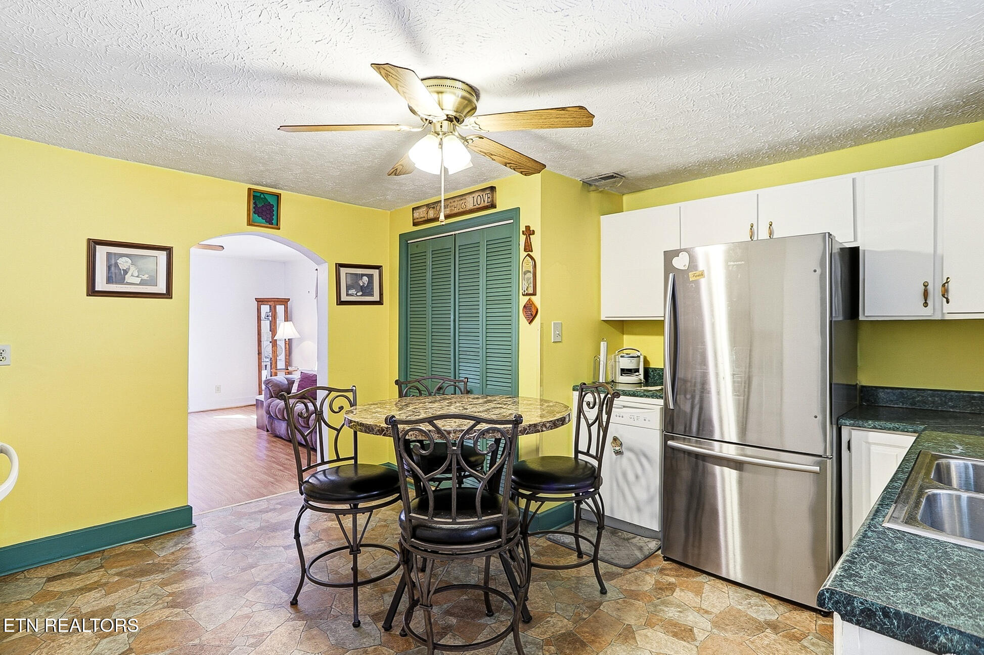 328 Mt Paran Road Jacksboro, TN 37757 - Photo 12 of 55 328 Mt Paran-217